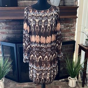 Super cute Tiana B long sleeve dress